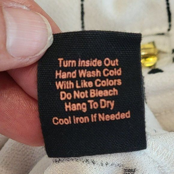 50th Street Petite Women's MP White and Black Blouse w/Gold Zipper Pockets EUC - Picture 7 of 12